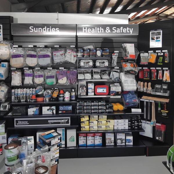 2x FS24 Modular high wall display panels in all black at a trade show