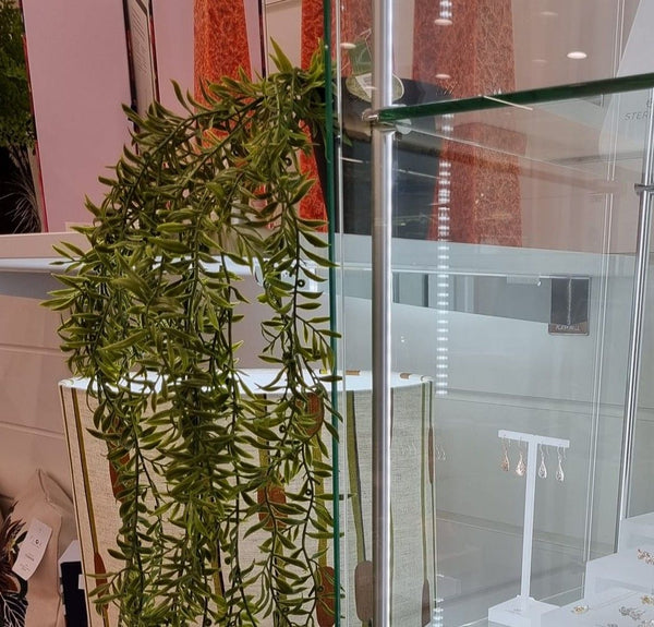 retail metal shelf bracket holding shelf with plant in the MorArt Milford