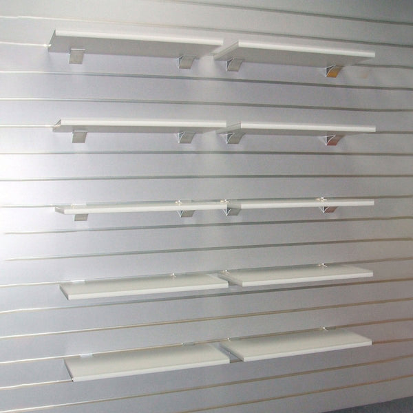 plankwall display wall of alumimium shelf brackets