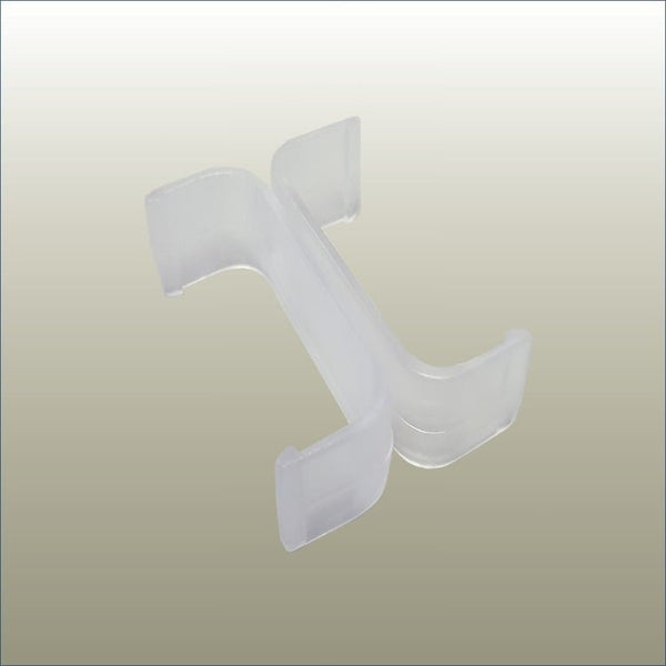 Plankwall® clear polycarbonate joining clip used to connect G18 and G60 retail display gondolas through aluminium capping.